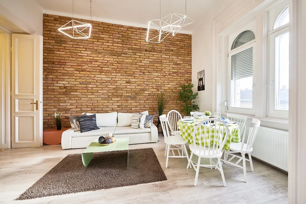 Apartment Krt. 53. Budapest 0*,